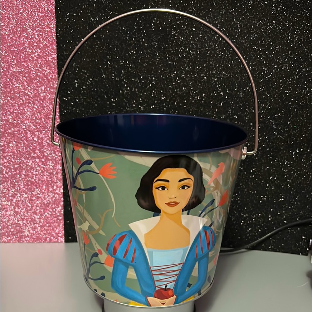 Snow White Tin Popcorn Bucket